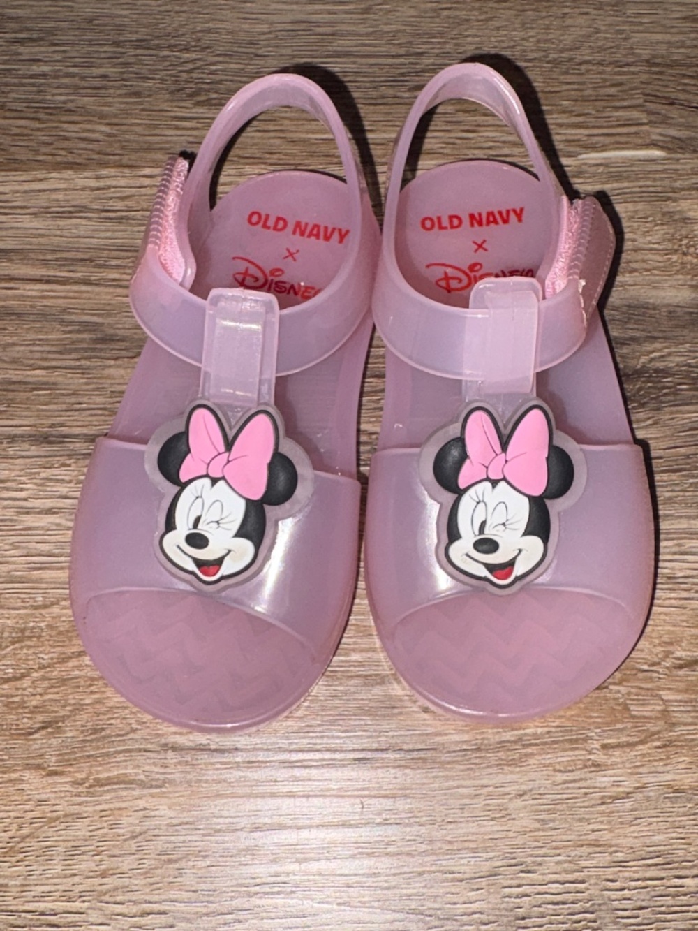 Minnie mouse sandals